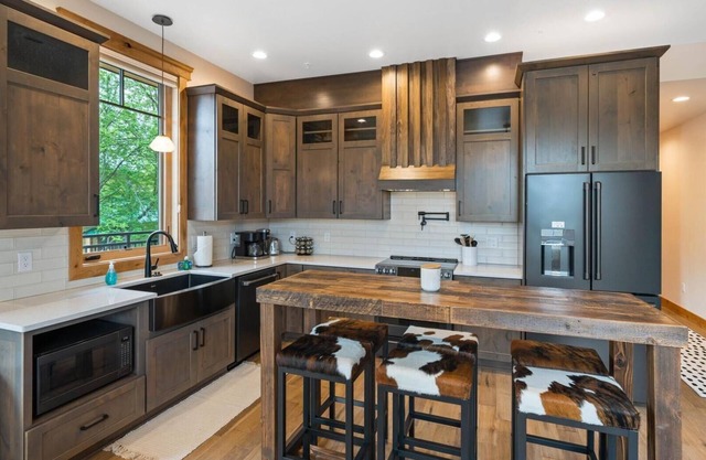New Listing/Brand New Construction in the Heart of Downtown Whitefish