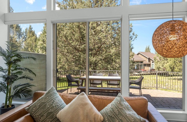 New Listing! Eagle Crest - Remodeled - Fireplace - Large Back Patio