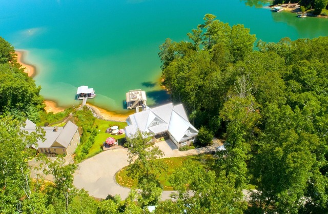 New Listing-Havenly Heaven-Amazing home w/private dock 4 boating