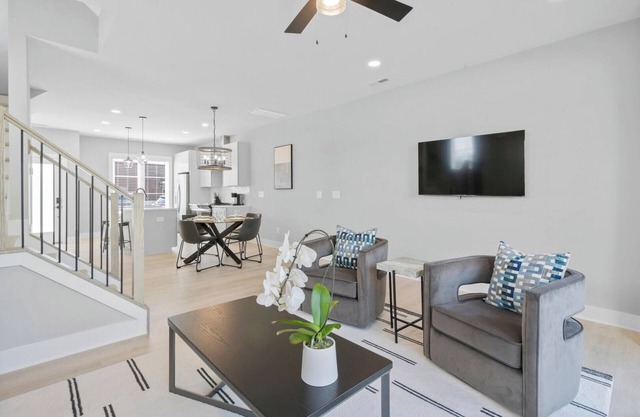 New Luxury 3BR, 3.5 Bath Townhome In Charlotte, NC