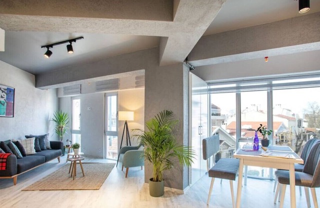 NEW! Luxury Loft Flat 5 mins away by the Sea