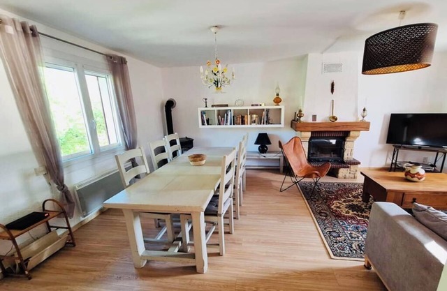 NEW Magnificent Gite La Cardabelle