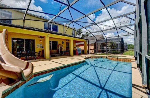 NEW! Mickey's Island Escape - 6 Bedroom w/Pool Slide