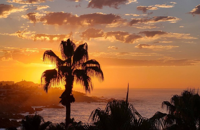 New Owner Special! - 2br/2ba - Oceanview/private Beach