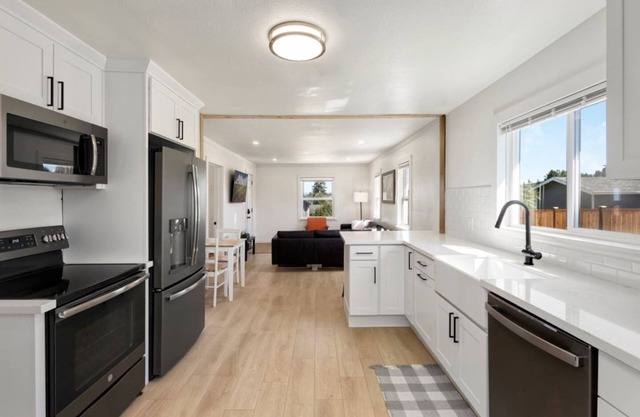 NEW Point Ruston/Point Defiance Updated Craftsman!