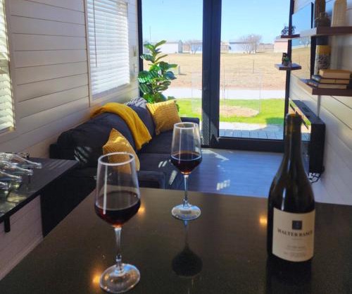 New Pool, Cornhole, Patio, Hot Tub & Pickleball