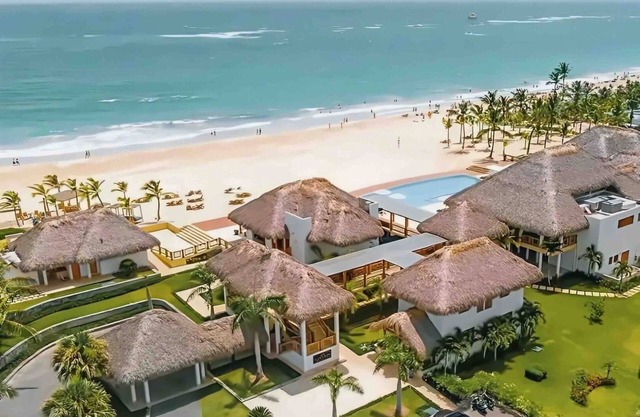 NEW Punta Cana, Hard Rock area Swim up, Bbq, golf & beach