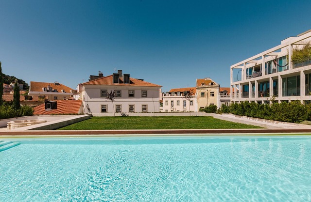 NEW! RENT4REST Graca 2Bdr Pool Castle View & Park