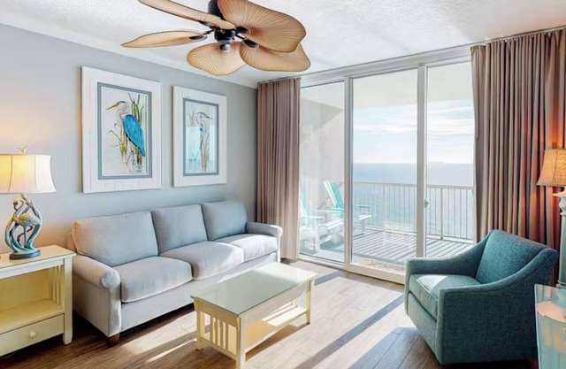 New Rental at Palazzo! October Specials!