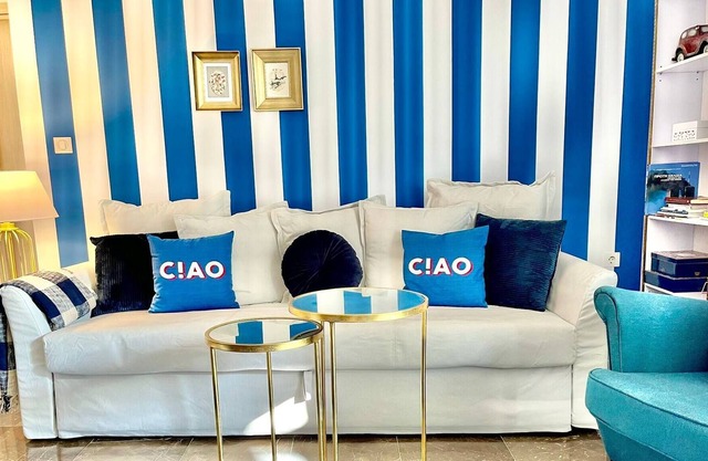 New Retropolitan Club - luxstay apt with terrace In Patras♥️