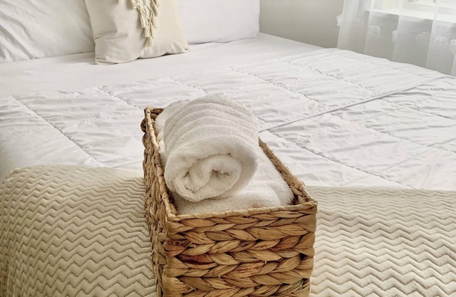 NEW Stay at Cozy Woodside Retreat