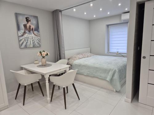 NEW STORY Apartment
