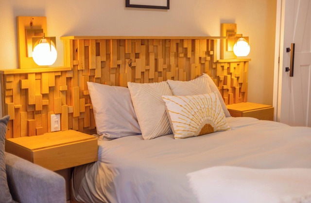 NEW Studio Retreat DWTN Ojai