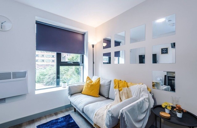 NEW! Stylish Duplex Apartment, Central Liverpool