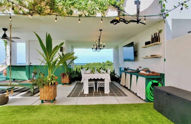 New to VRBO! CASA TUYA - Private Penthouse 360 Rainforest & Ocean Views