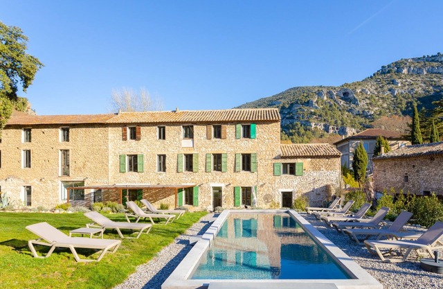 NEW! Unique Provencal country house in a corner of paradise