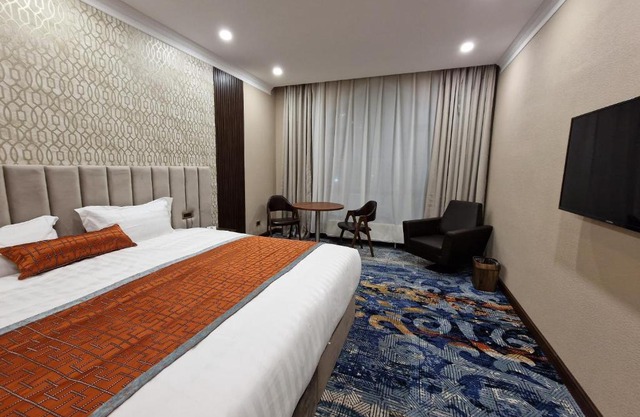 New West Hotel