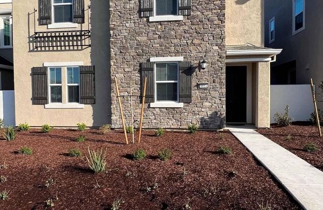 NewBuilt/pets/corp housing/insurance stay/H1