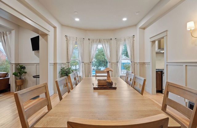 Newly remodeled, gorgeous 1905 home in the heart of sweet Laramie, WY