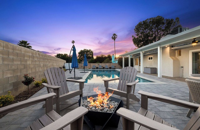 Newly Remodeled Modern House with Pool - Pet-Friendly