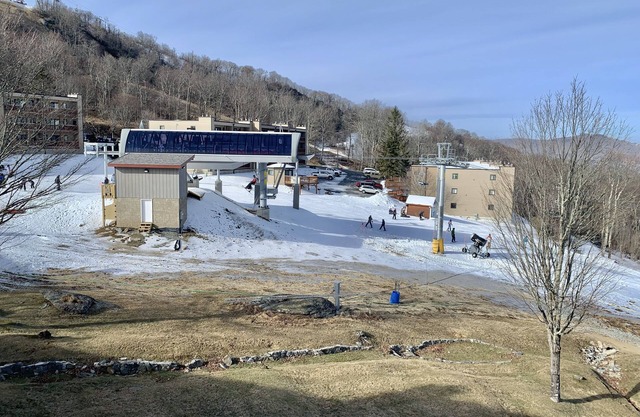 Newly Remodeled SKI-in-Ski -Out 2BR/2BA Condo @Sugar Mountain