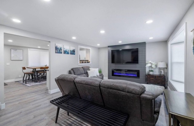 Newly Renovated 4 bedroom home