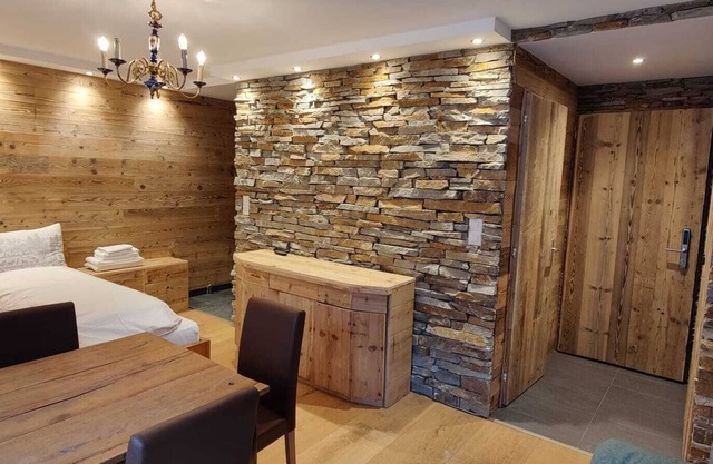 Newly renovated apartment, central location