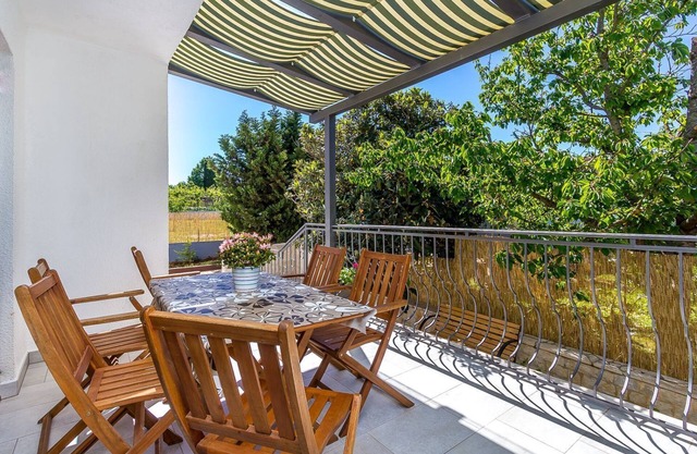 Newly renovated Apartment with WiFi and BBQ