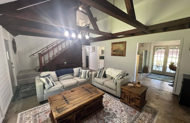 Newly Renovated Coastal Escape - Golf, Fishing, Dining Nearby