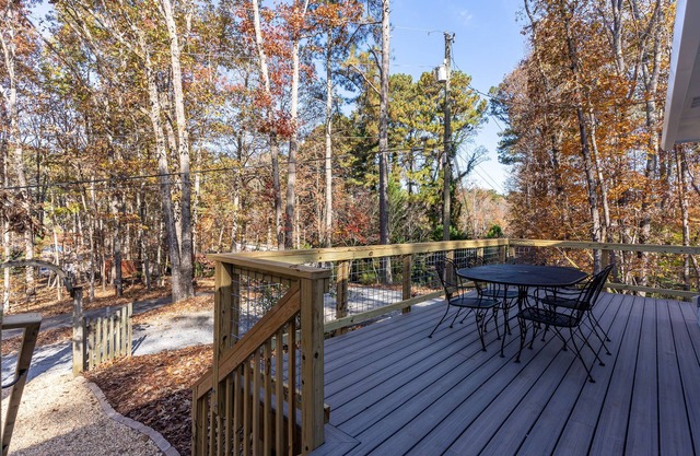 Newly Renovated Cottage near Lake Allatoona.