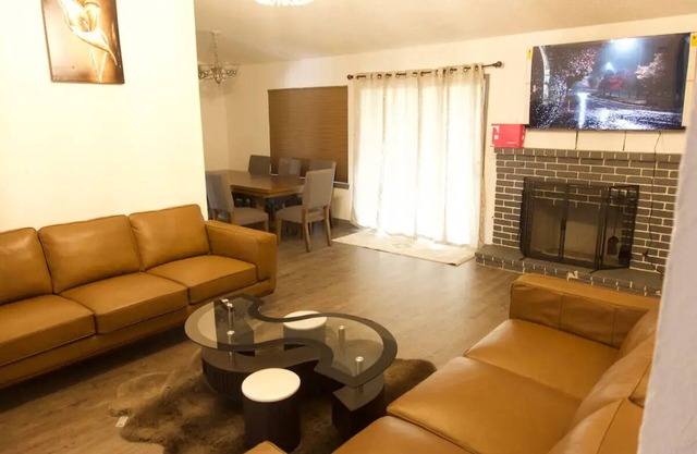 Newly Renovated Peaceful Home in Ceresnn