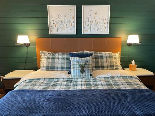 Newly Renovated Ski In Ski Out 2BR Condo