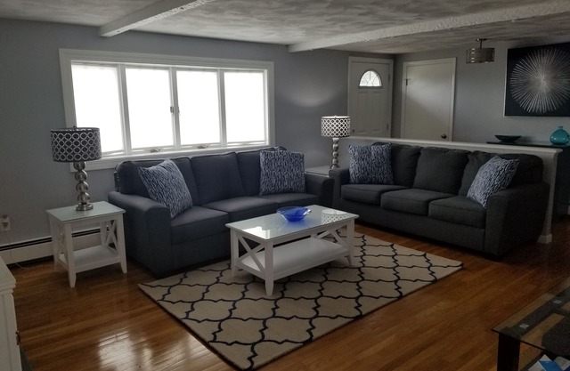 Newly renovated Spacious Ranch, large yard, quiet neighborhood