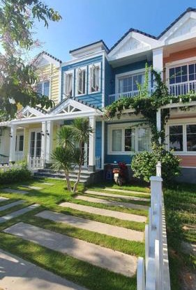Nhà phố ven Biển view hồ cho 6-8 pax