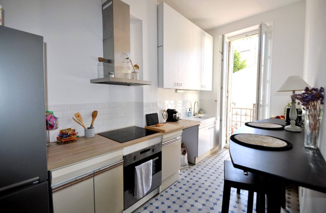 Nice 66m² Located Near The Place Castellane