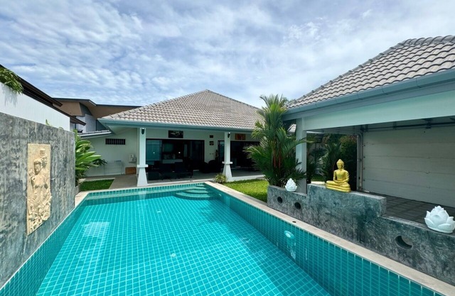 Nice and Vibrant Private Pool 2BR Rawai