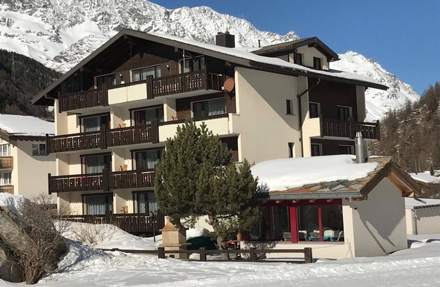 Nice apartment for 5 guests with WIFI, TV and balcony