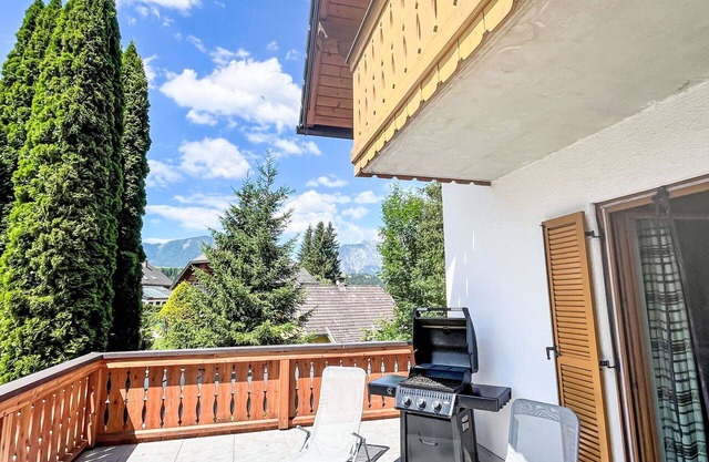 Nice apartment for 12 people with WIFI, hot tub, TV, terrace, panoramic view and parking