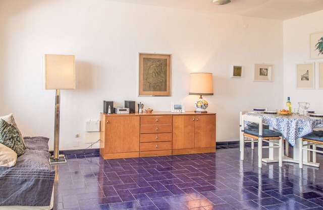 Nice apartment for 3 guests with A/C, WIFI, terrace, pets allowed and parking