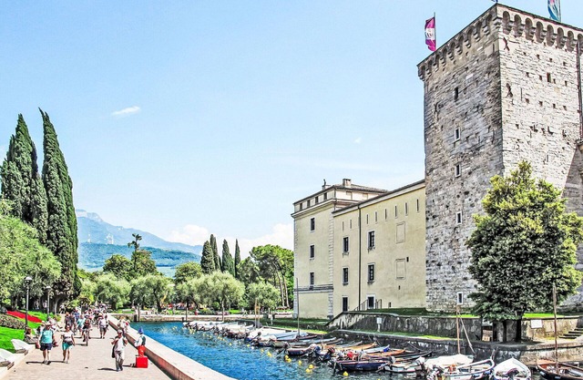 Nice apartment for 4 guests with WIFI, A/C, TV, patio and panoramic view