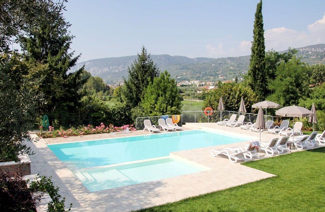 Nice apartment for 4 guests with WIFI, pool, A/C, TV, terrace and parking