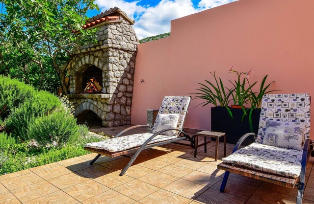 Nice apartment for 4 people with WIFI, A/C, TV and terrace