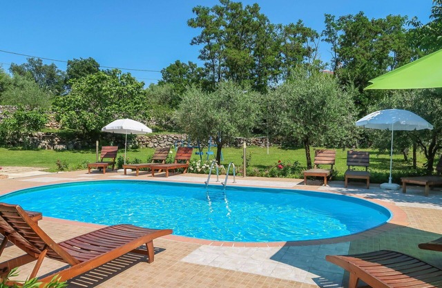 Nice apartment for 5 guests with pool, WIFI, A/C, TV and terrace