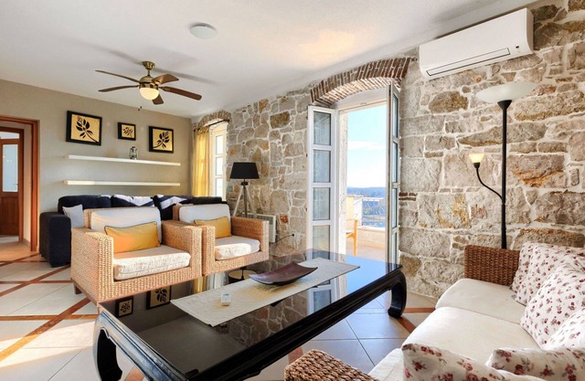 Nice apartment for 6 people with A/C, WIFI, TV, terrace and pets allowed