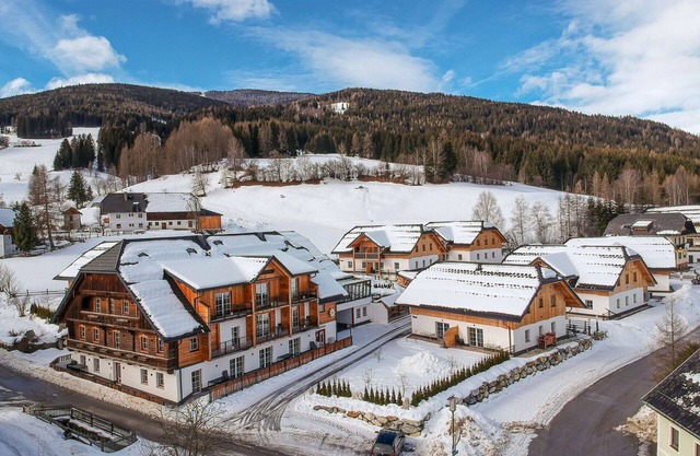 Nice apartment for 8 guests with WIFI, TV, terrace and parking