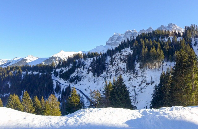 Nice apartment for 4 people with WIFI, balcony and panoramic view