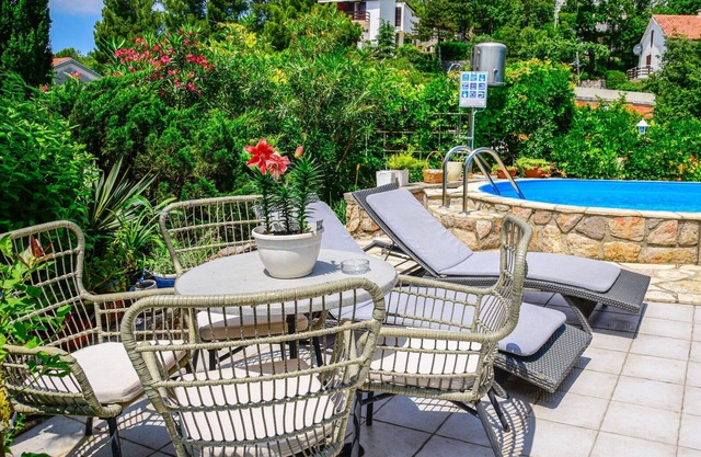 Nice apartment for 4 people with pool, WIFI, A/C, TV and patio