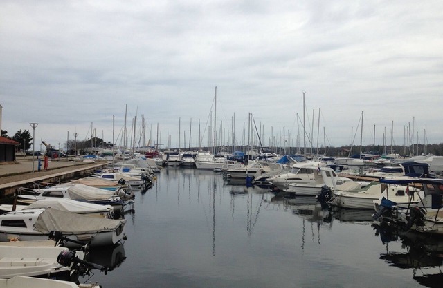 Nice apartment in Červar-Porat, 200 m from the beach