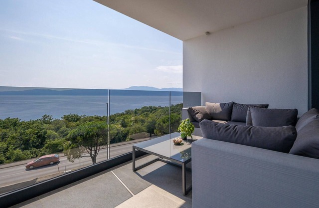 Nice apartment in Kostrena with WiFi