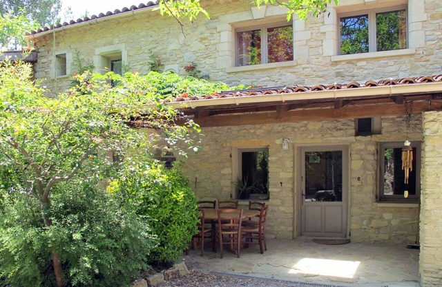 Nice apartment in villa with WIFI, pool, TV, patio, pets allowed and panoramic view